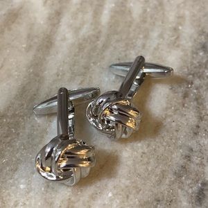 Silver Knot Cuff Links